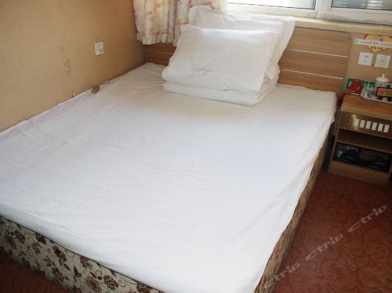 云华招待所沈阳腾飞二街一部店