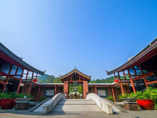 阆中圣索亚酒店